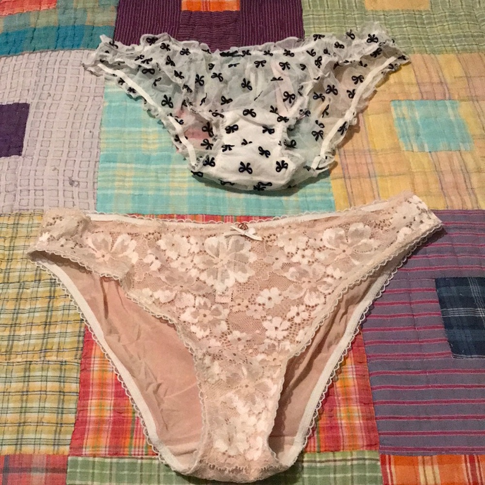 Victoria’s Secret Lace and Bow Panties Size Medium 2 Pairs